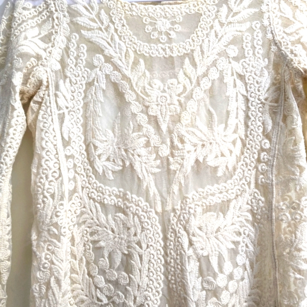 Express Cream Lace Women's Top size XS - Picture 4 of 13